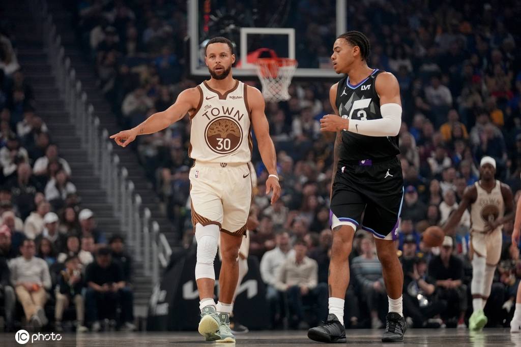 库里31分巴特勒18+6+7 勇士击退爵士终结三连败